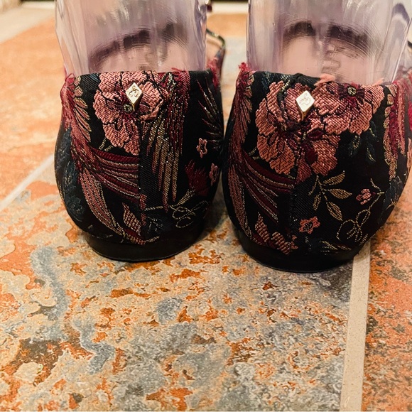 🐦‍🔥RARE!  Sam Edelman Satin Embroidered Decorative Spikes, Birds/Floral Flats. - Picture 10 of 15